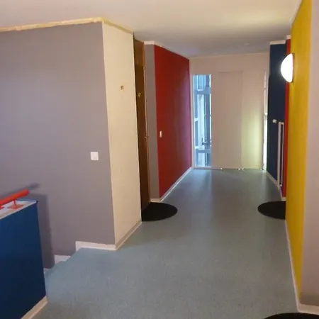 Hostel Budget