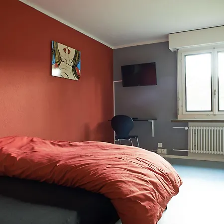 Hostel Budget