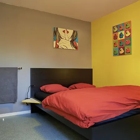 Hostel Budget